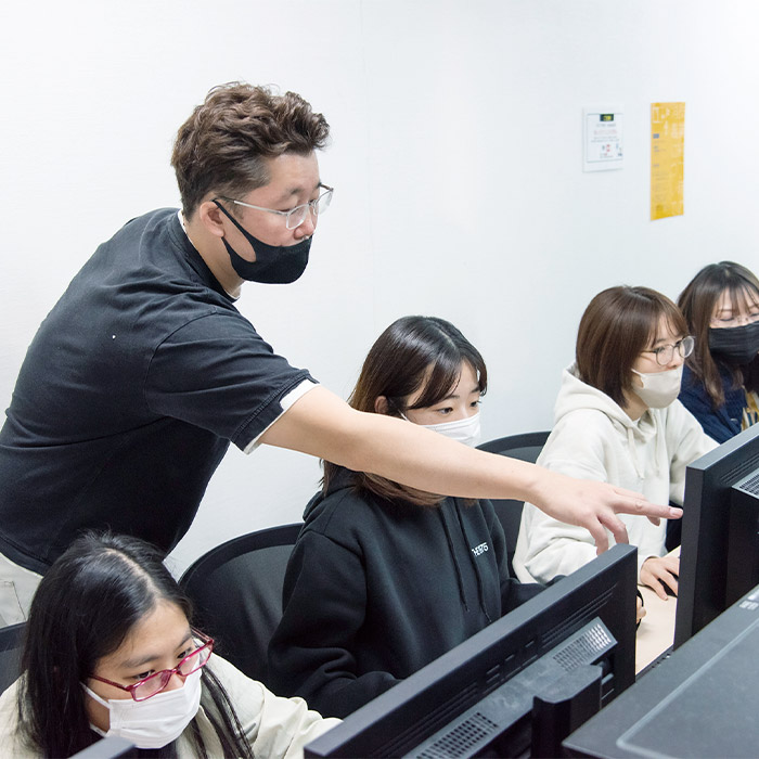 約250社と業界の「最新」を実践で学ぶ
