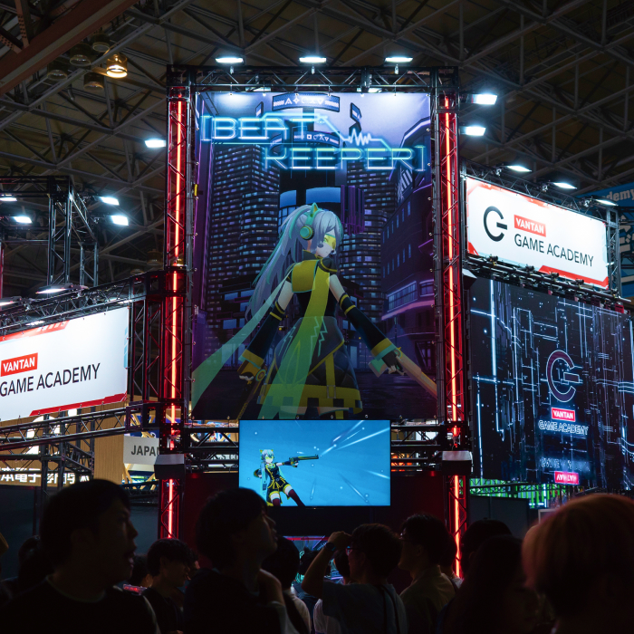 世界を驚かせろ数多くの発表ステージ