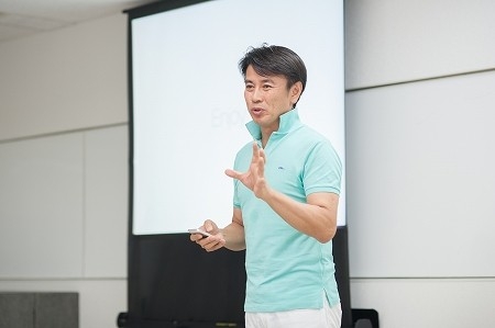 イメージ:誰の真似もしないセルフ・イノベーション