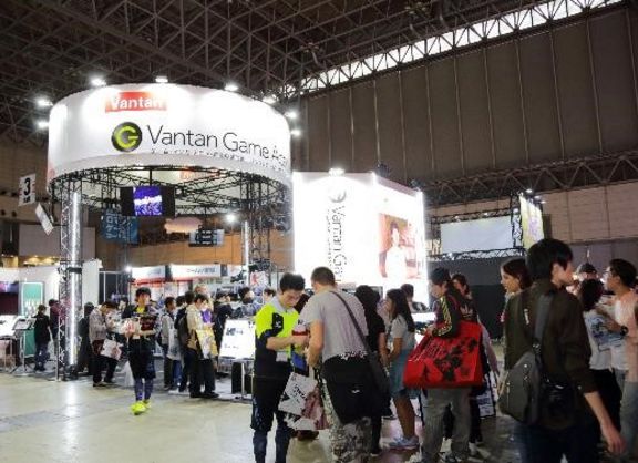 【東京大阪】密着レポート！　バンタンの学生たちが東京ゲームショウ2017に出展①　VR、MR、AR技術を用いた最新ゲームに大行列！