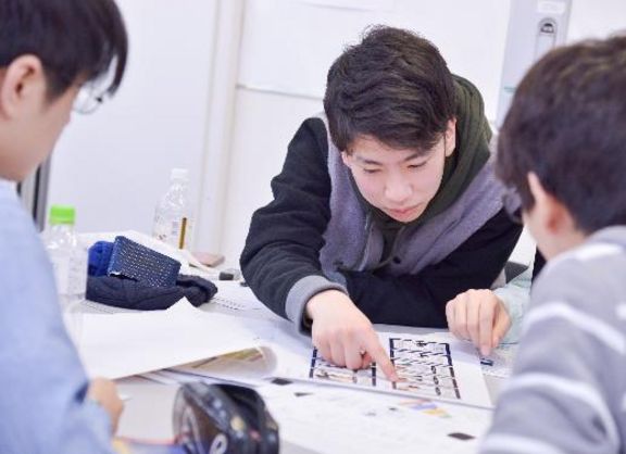 【東京校】目指せ商品化！産学協同プロジェクト・カードゲーム制作プレゼンテーション