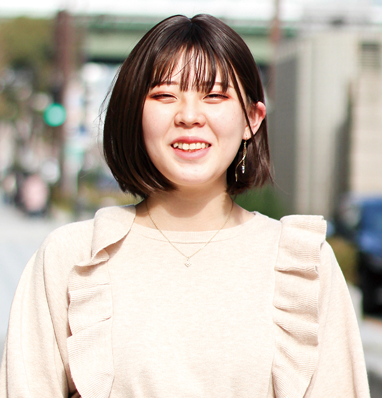谷 麻里亜